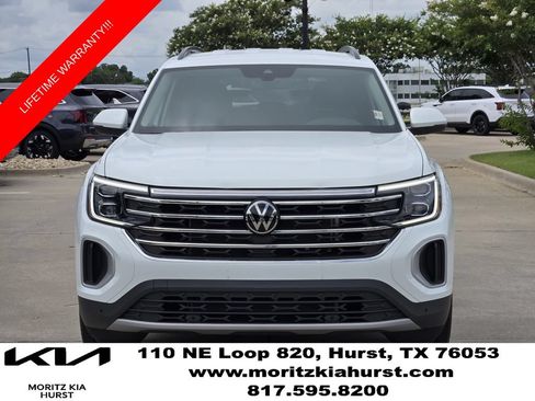 Used 2025 Volkswagen Atlas SE FWD image 11
