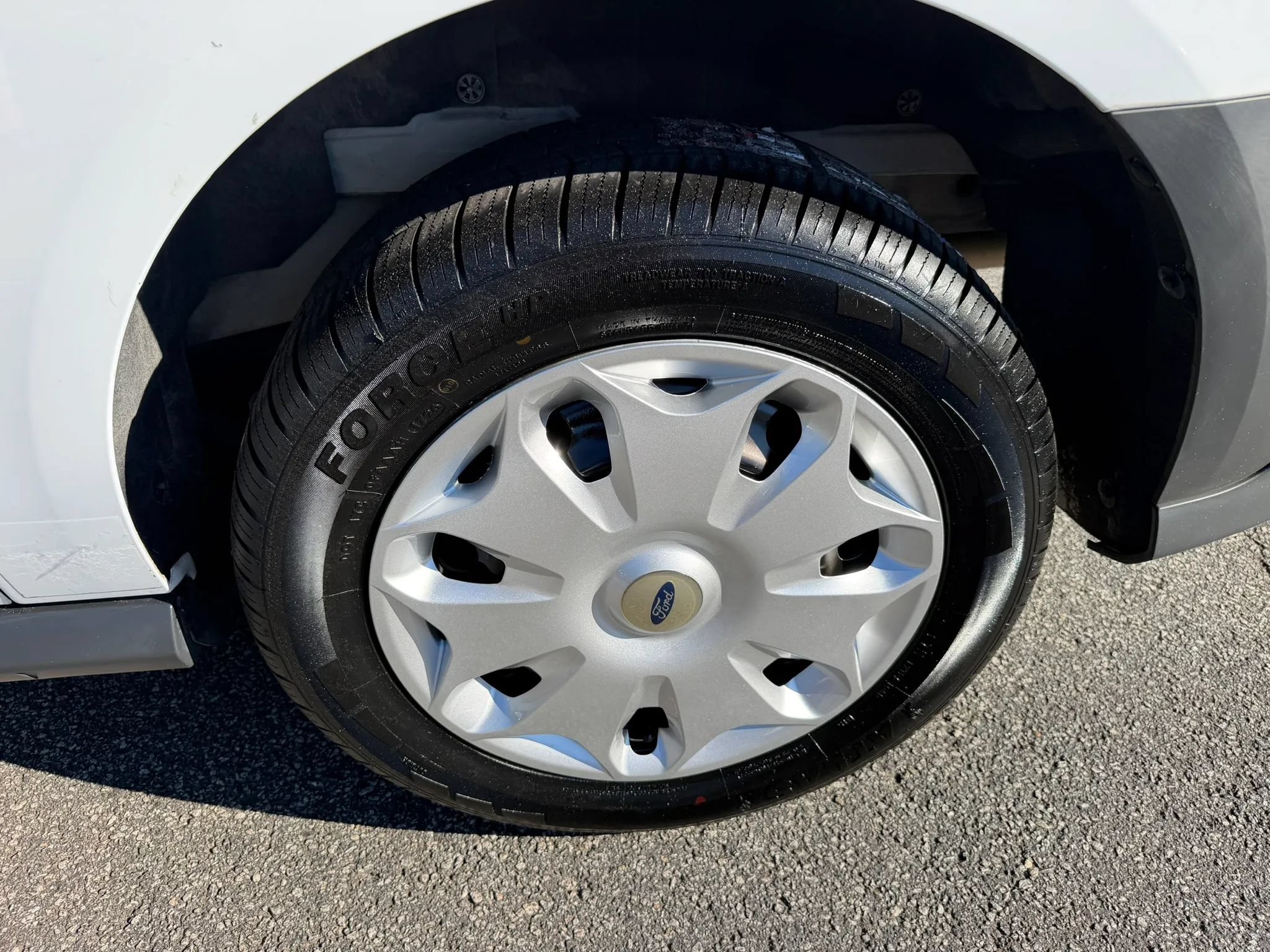 Used 2014 Ford Transit Connect XL FWD image 16