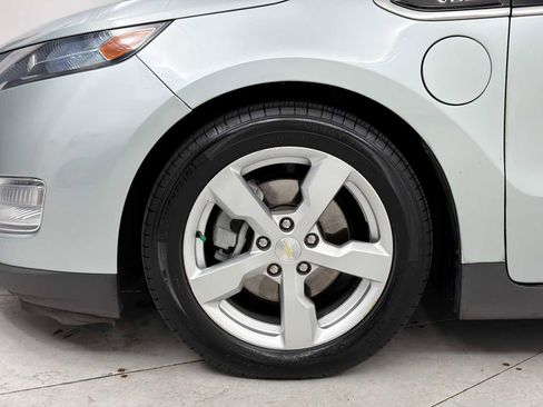 Used 2012 Chevrolet Volt Premium w/ Premium Trim Package FWD image 18