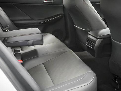 Certified 2025 Lexus IS 300 F Sport image 22