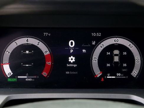 Used 2025 Toyota Tacoma Trailhunter image 15