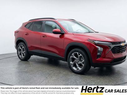 Used 2025 Chevrolet Trax LT