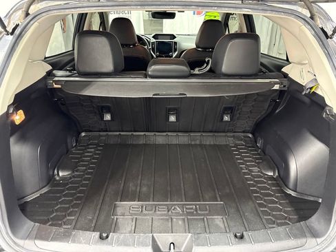 Used 2019 Subaru Crosstrek 2.0i Limited w/ Moonroof Package w/Navigation AWD/4WD image 9