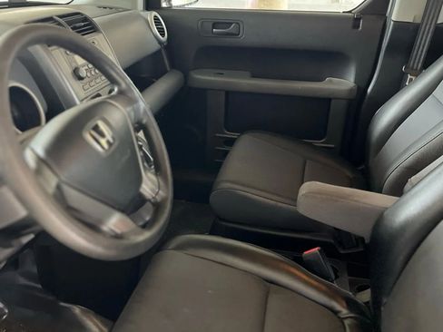Used 2005 Honda Element EX image 2