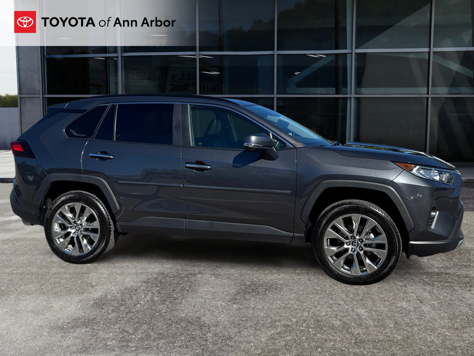 Used 2019 Toyota RAV4 Limited AWD/4WD image 13