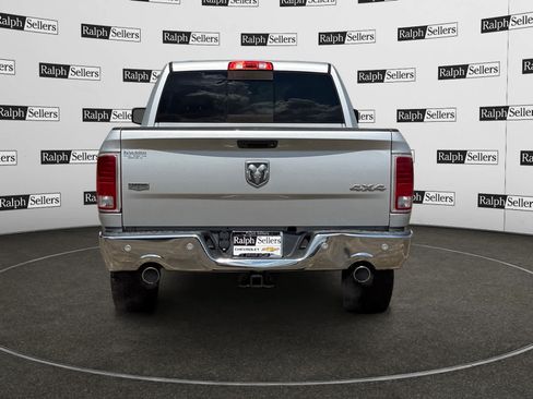 Used 2015 RAM 1500 Laramie w/ Convenience Group AWD/4WD image 5