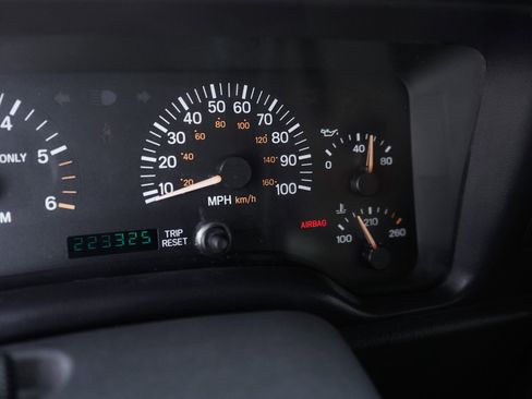 Used 1998 Jeep Cherokee Classic AWD/4WD image 14
