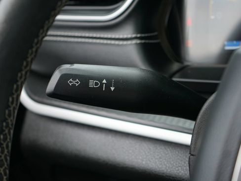 Used 2023 Jeep Grand Cherokee Altitude AWD/4WD image 16