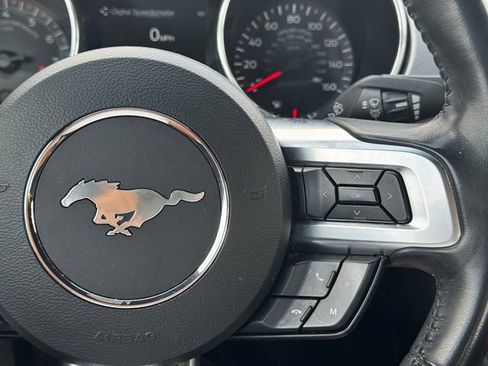 Used 2022 Ford Mustang GT w/ Black Accent Package RWD image 23