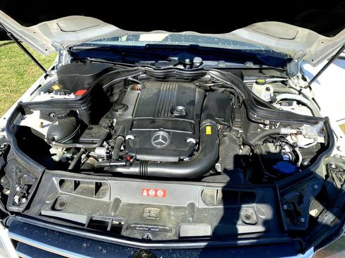 Used 2014 Mercedes-Benz C 250 Sedan image 15