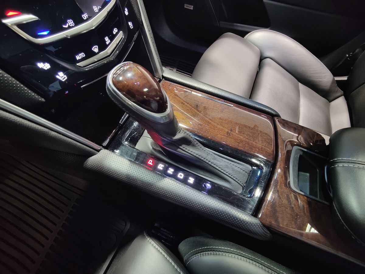Used 2013 Cadillac XTS Luxury w/ Driver Awareness Package AWD/4WD image 39