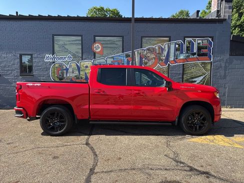 Used 2023 Chevrolet Silverado 1500 RST AWD/4WD image 31