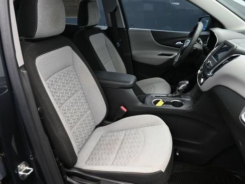 Used 2022 Chevrolet Equinox LS w/ Driver Confidence II Package FWD image 30