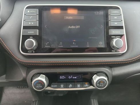 Used 2020 Nissan Kicks SR image 25