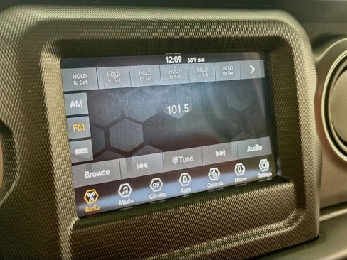 Used 2022 Jeep Wrangler Unlimited Sport AWD/4WD image 14