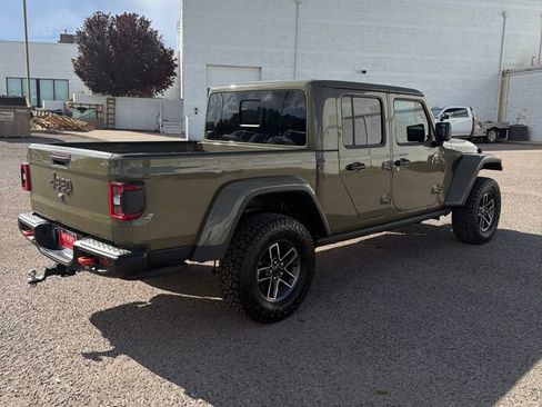 Used 2025 Jeep Gladiator Mojave AWD/4WD image 5