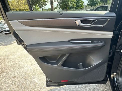 New 2026 Volkswagen Atlas Peak Edition AWD/4WD image 23