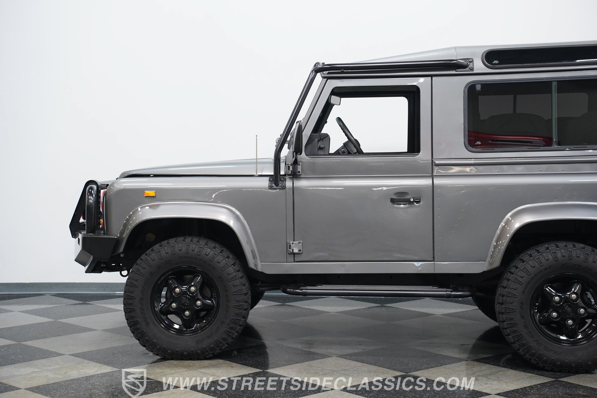 Used 1997 Land Rover Defender 90 AWD/4WD image 22