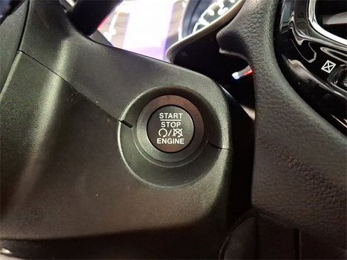 Used 2020 Jeep Compass Latitude image 26