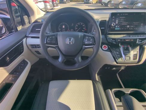 New 2026 Honda Odyssey Elite image 15