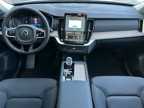 Certified 2025 Volvo XC90 B6 Core w/ Protection Package Premier image 14