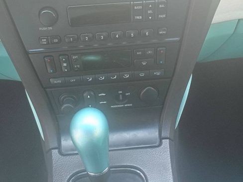 Used 2002 Ford Thunderbird RWD image 12