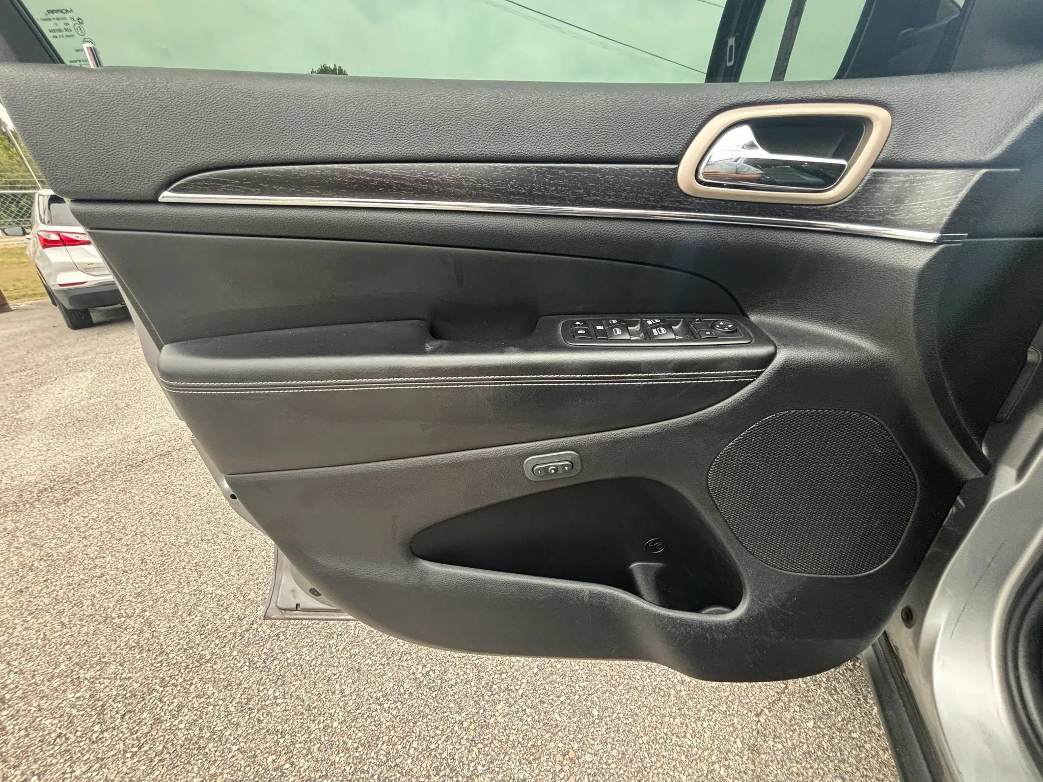 Used 2014 Jeep Grand Cherokee Limited AWD/4WD image 22