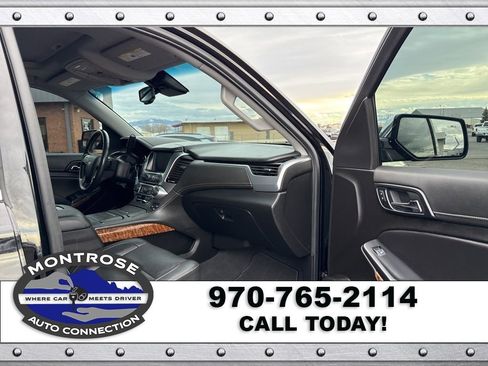 Used 2020 Chevrolet Suburban Premier AWD/4WD image 27