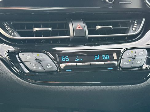 Certified 2019 Toyota C-HR LE image 19