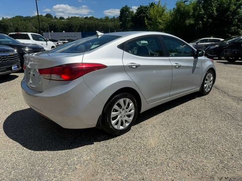 Used 2013 Hyundai Elantra GLS FWD image 7