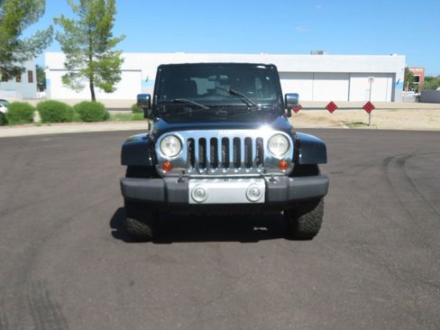 Used 2012 Jeep Wrangler Unlimited Sahara w/ Mopar Chrome Edition Group image 11