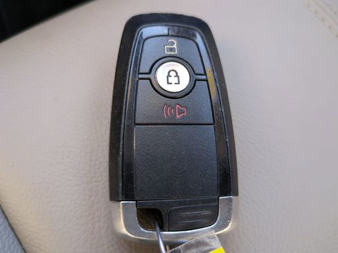 Used 2021 Ford Ranger Lariat w/ Technology Package image 13