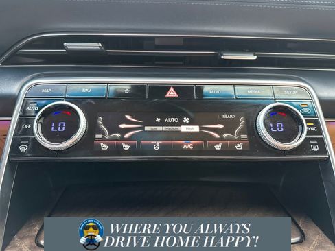 Used 2023 Genesis GV80 2.5T w/ Prestige 20" Package image 18