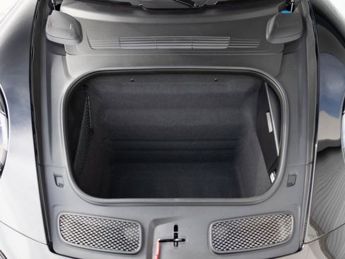 Certified 2022 Porsche 911 GT3 image 30