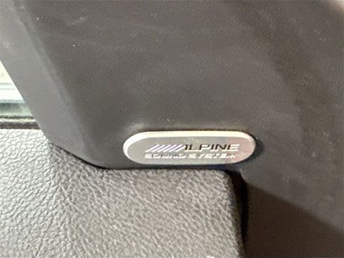 Used 2017 Dodge Charger R/T image 8