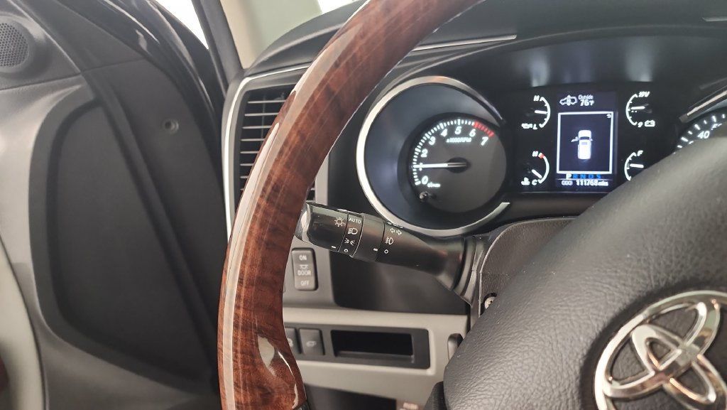 Used 2019 Toyota Sequoia Platinum AWD/4WD image 23