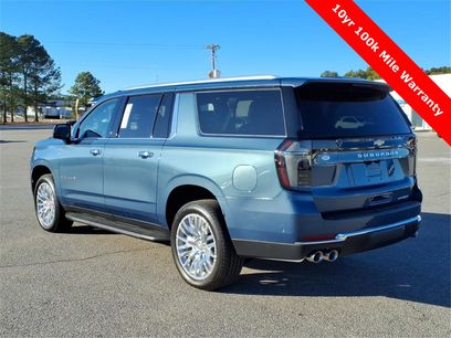 New 2026 Chevrolet Suburban Premier w/ Sun And Tow Package