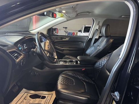 Used 2023 Ford Edge Titanium image 17