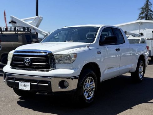 Used 2013 Toyota Tundra 4x4 Double Cab w/ Tow Pkg image 37