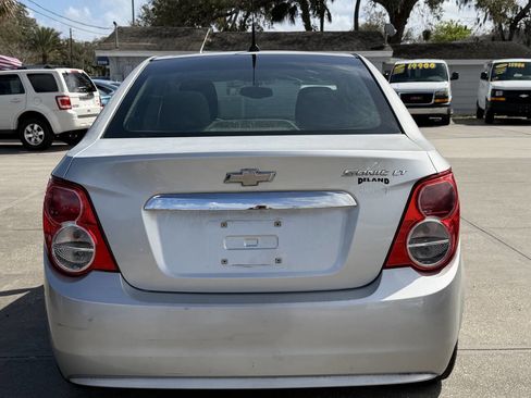 Used 2014 Chevrolet Sonic LT image 7