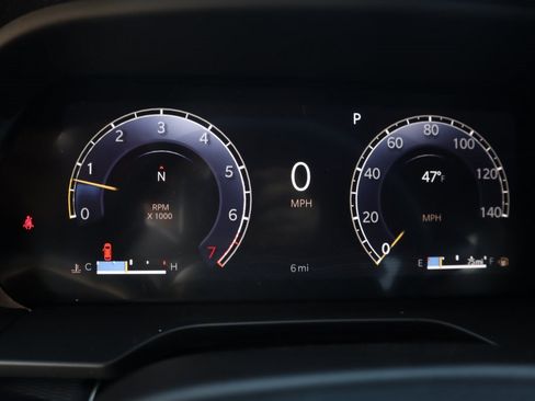 New 2025 Jeep Grand Cherokee L Altitude image 4