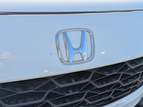 Used 2023 Honda HR-V LX image 10