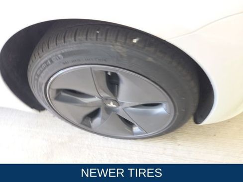 Used 2023 Tesla Model 3 Standard Range RWD image 3