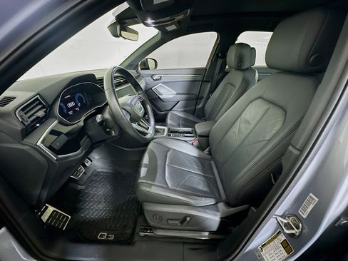 Used 2020 Audi Q3 2.0T Premium w/ Convenience Package image 13