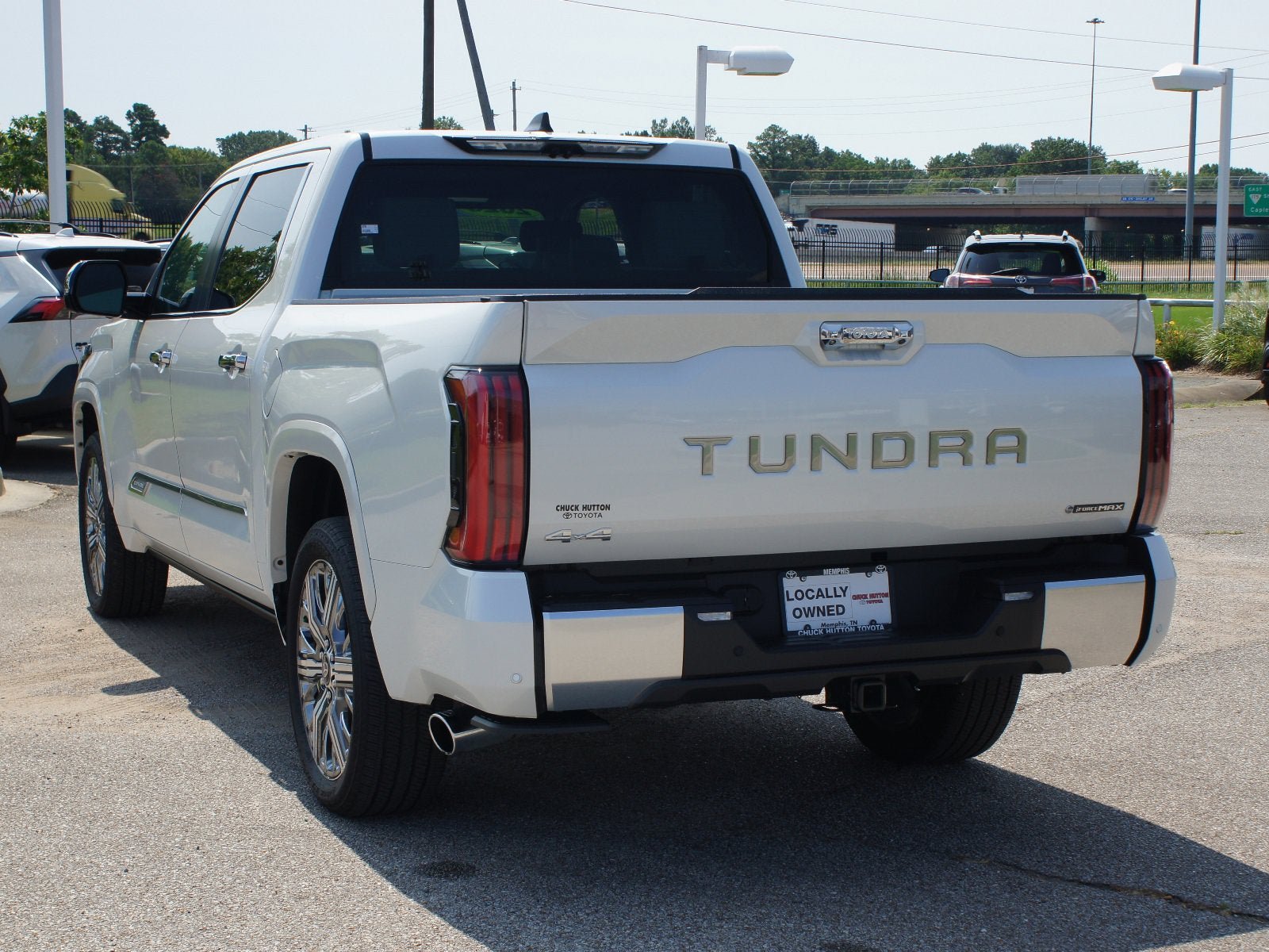 Used 2025 Toyota Tundra Capstone AWD/4WD image 16