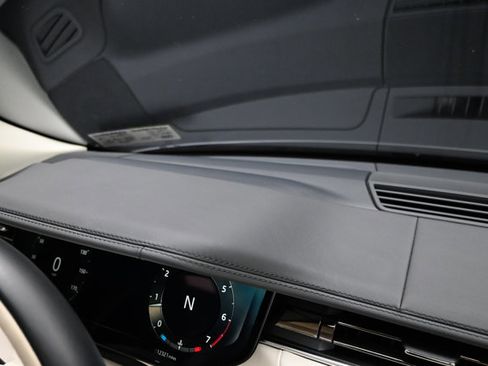 Used 2023 Land Rover Range Rover SE image 85
