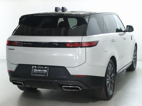 Certified 2024 Land Rover Range Rover Sport SE AWD/4WD image 9