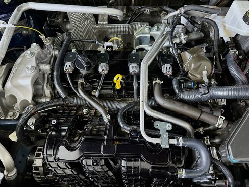 Used 2024 Mitsubishi Outlander SE image 36