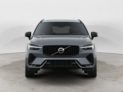 Certified 2024 Volvo XC60 B5 Plus w/ Protection Package Premier AWD/4WD image 2