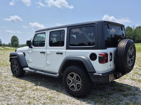 Used 2019 Jeep Wrangler Unlimited Sport AWD/4WD image 6